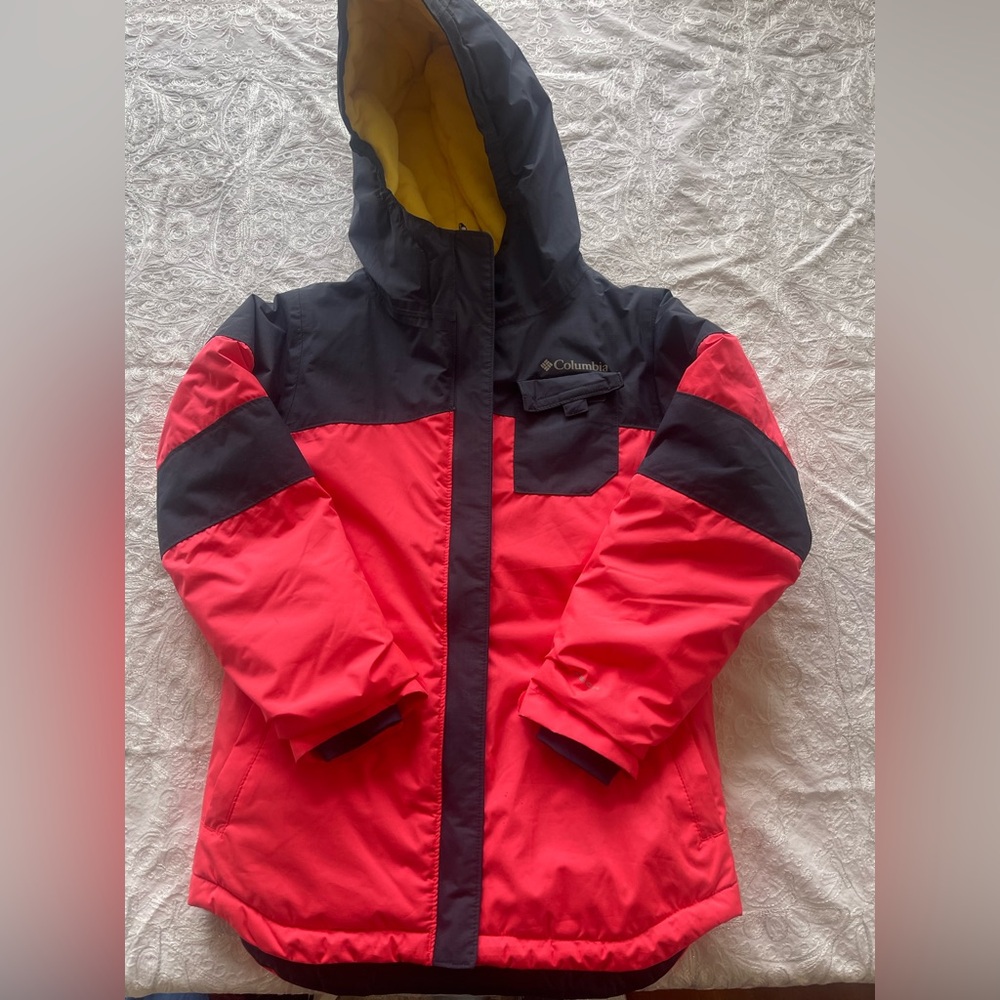 EUC Columbia Kids' Pink and Navy Blue Insulated Hooded Jacket Size M (10/12)